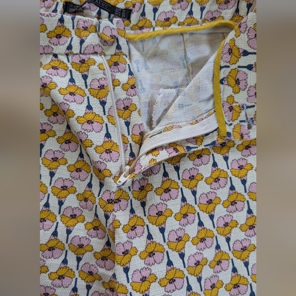 Zara Trafaluc Yellow Pink Floral High Rise Stretch Cropped Pants Size Medium - Picture 5 of 10